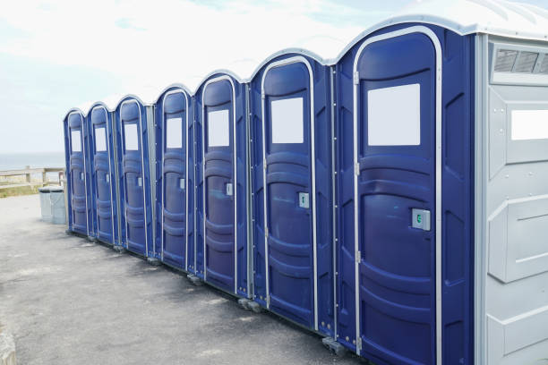 Best Standard Portable Toilet Rental  in Groveland, FL